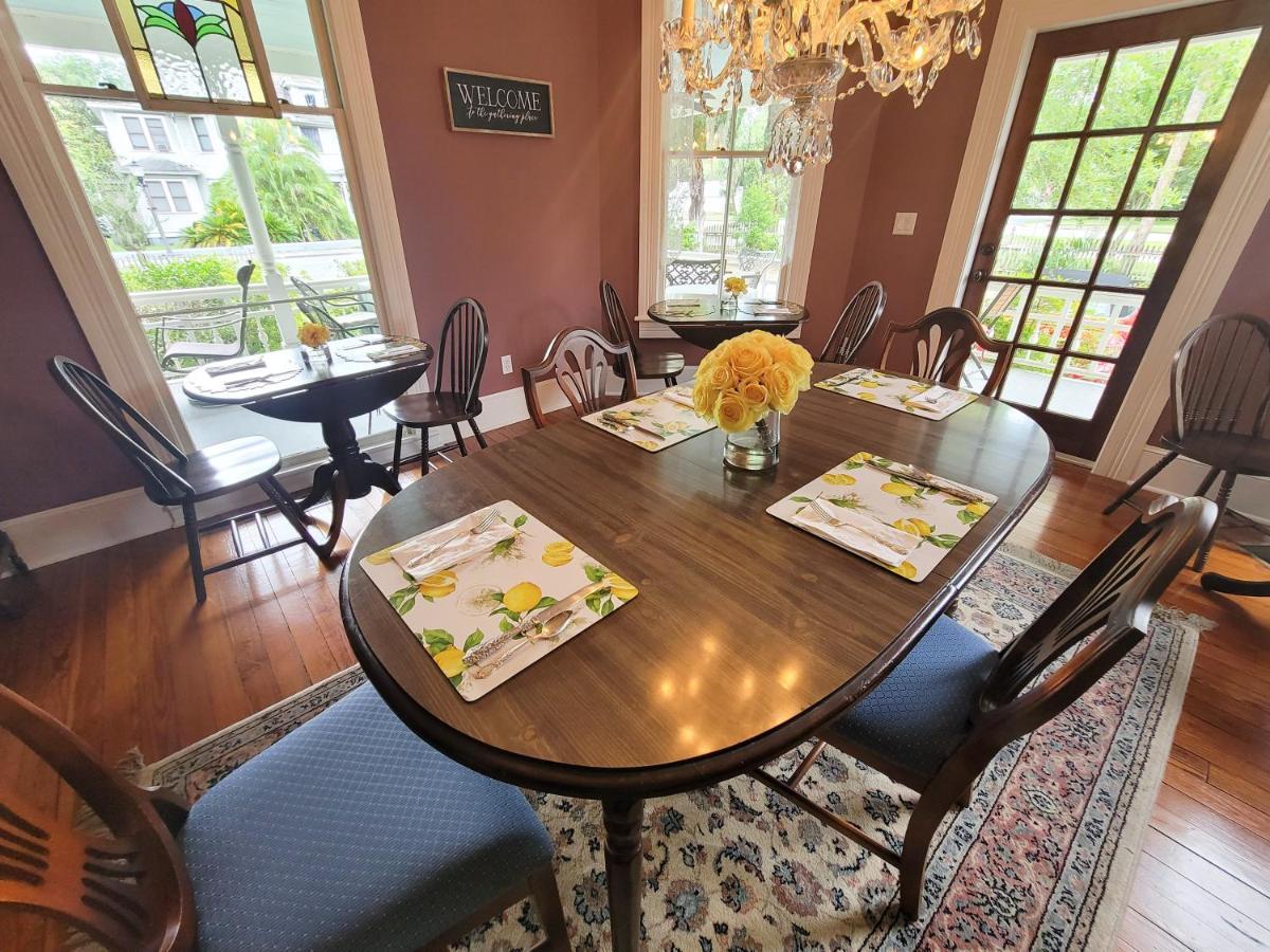 Camellia Rose Inn- King Room Southern Charm Gainesville Exterior foto